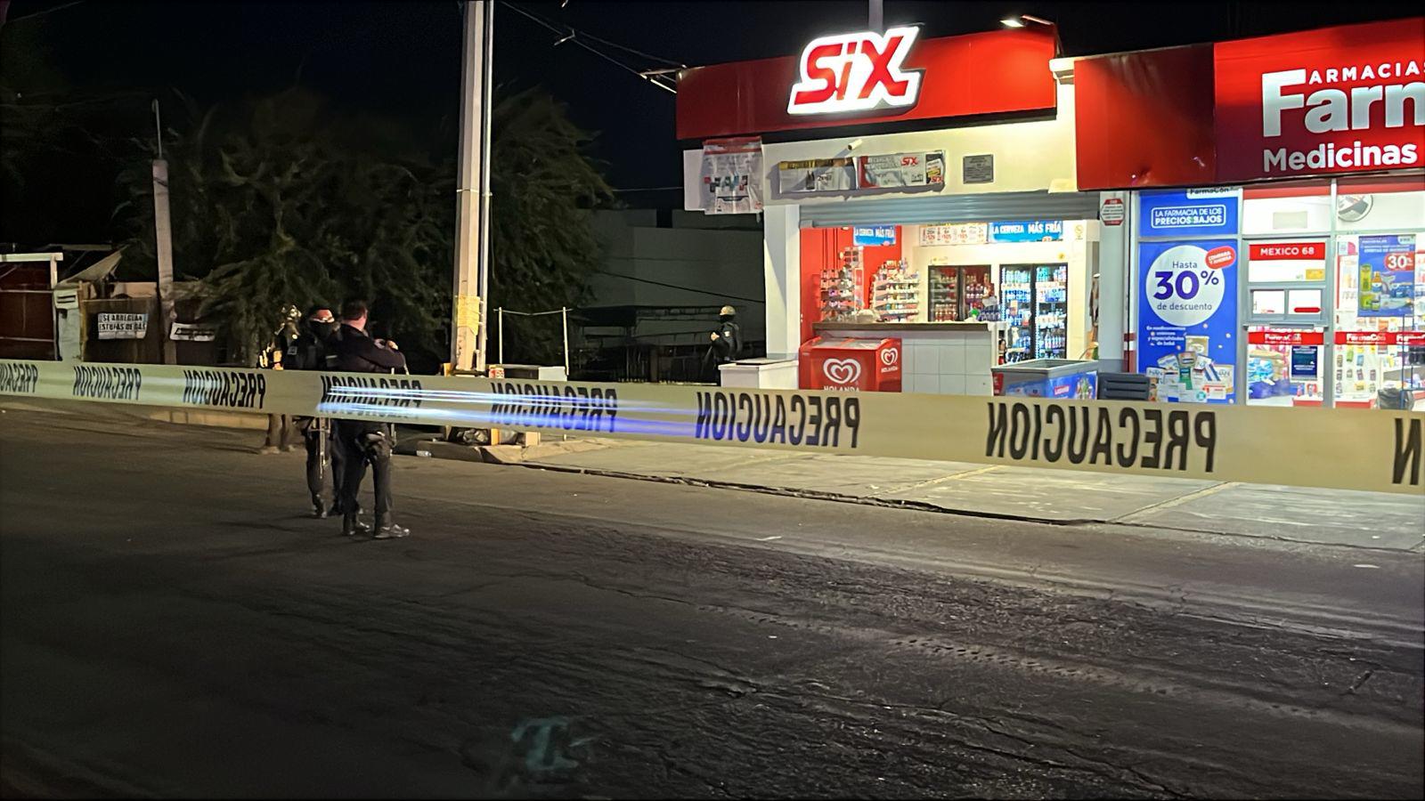 $!Matan a civil a balazos y a otro lo dejan herido en expendio de la colonia República Mexicana, en Culiacán