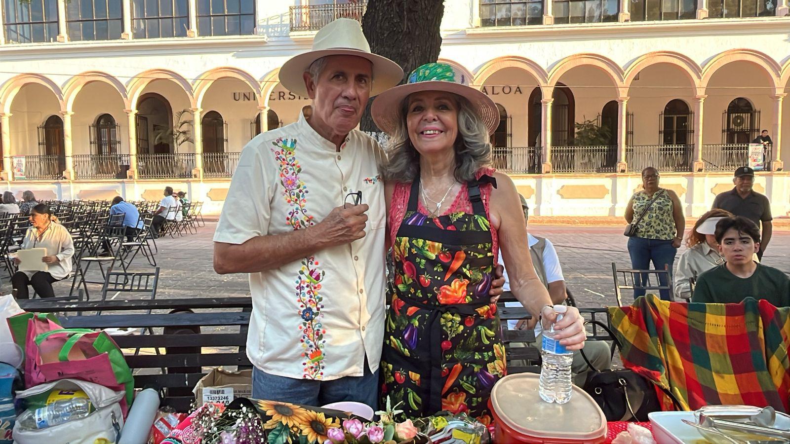 $!Javier Gámez y Amparo Torróntegui.
