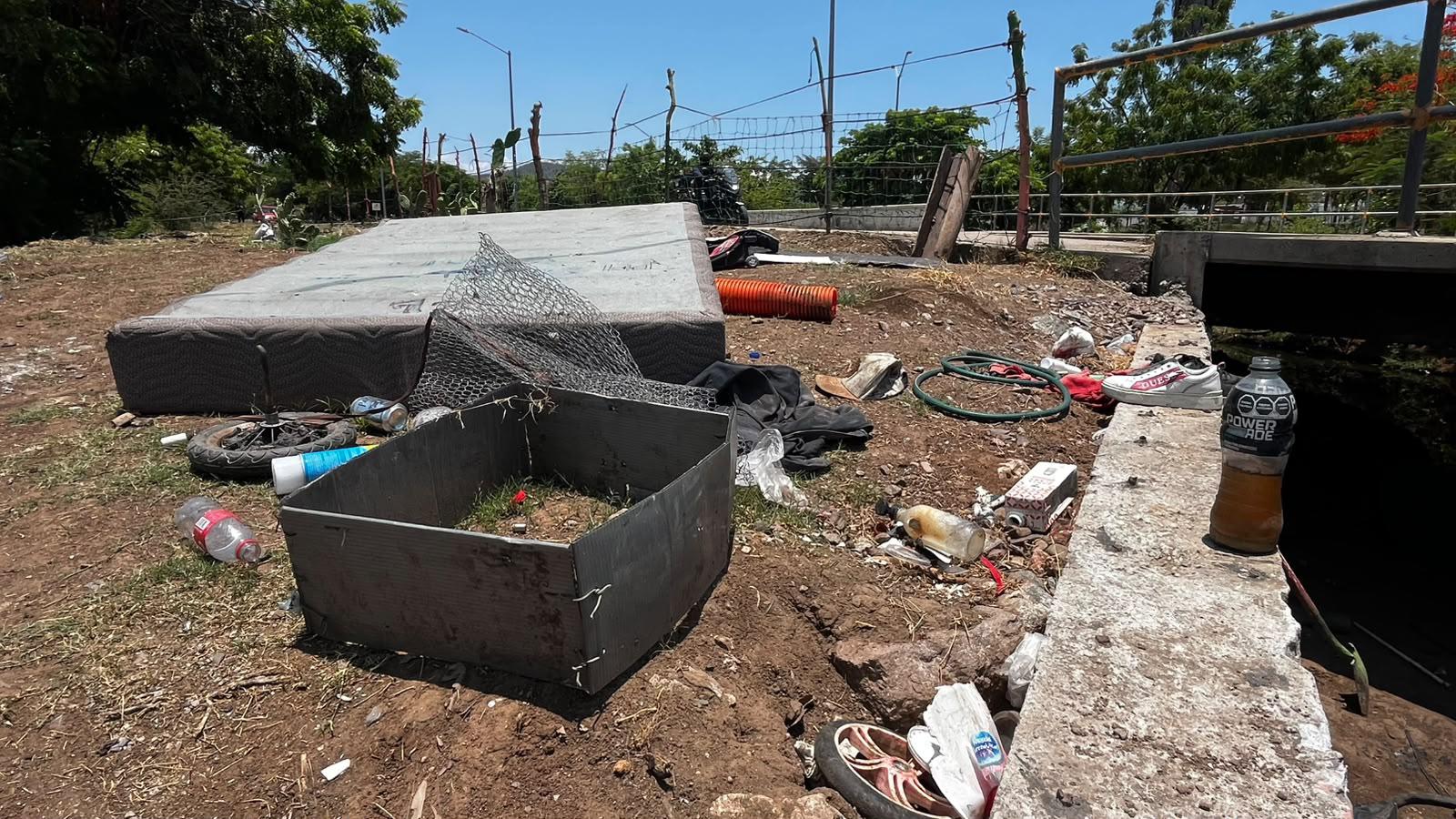 $!Entre basura, contaminación e invasión, se encuentra actualmente el arroyo Jabalines