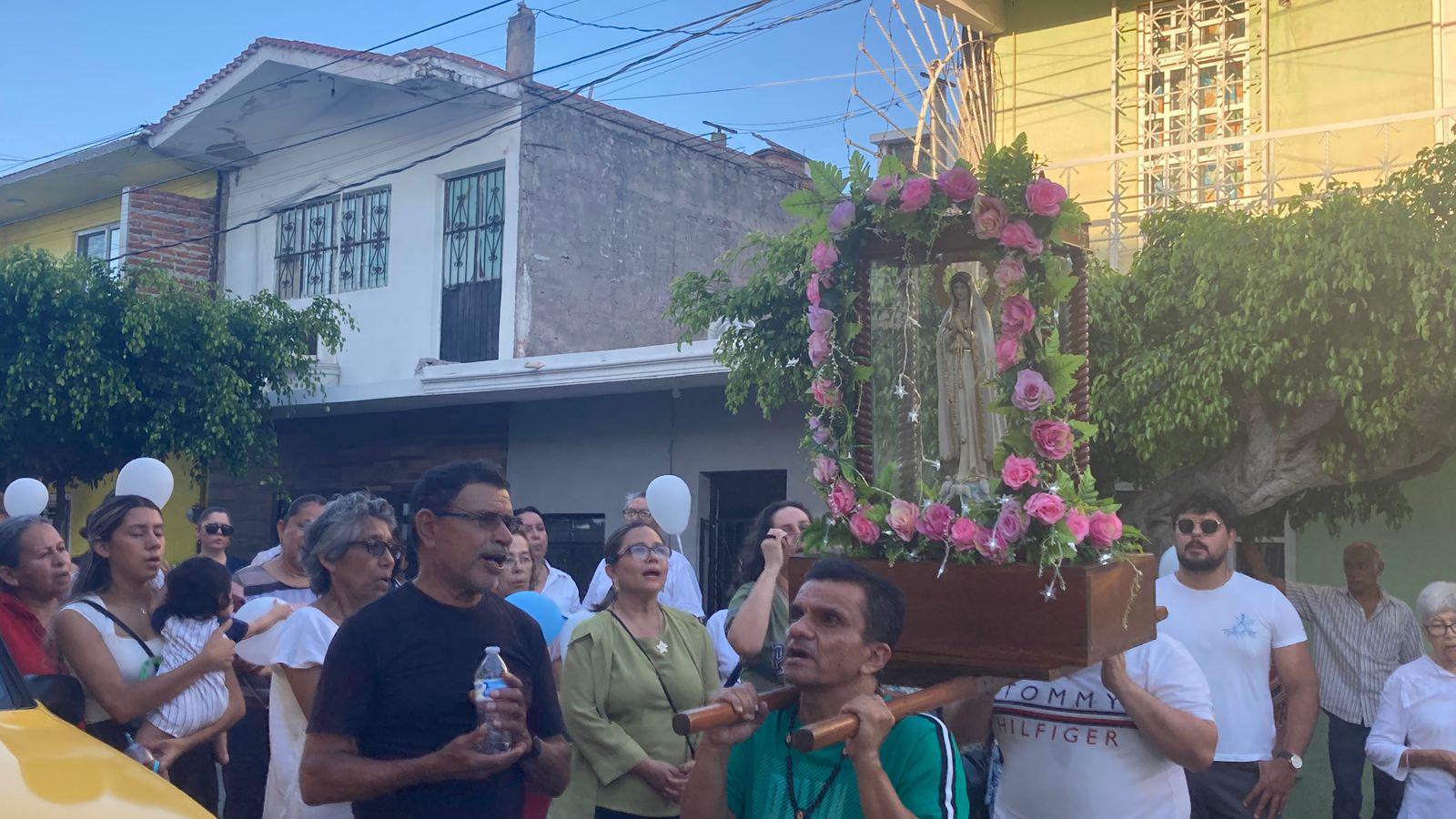 $!Cumplen feligreses de la Montuosa con la quinta peregrinación en los festejos de la Virgen de Fátima