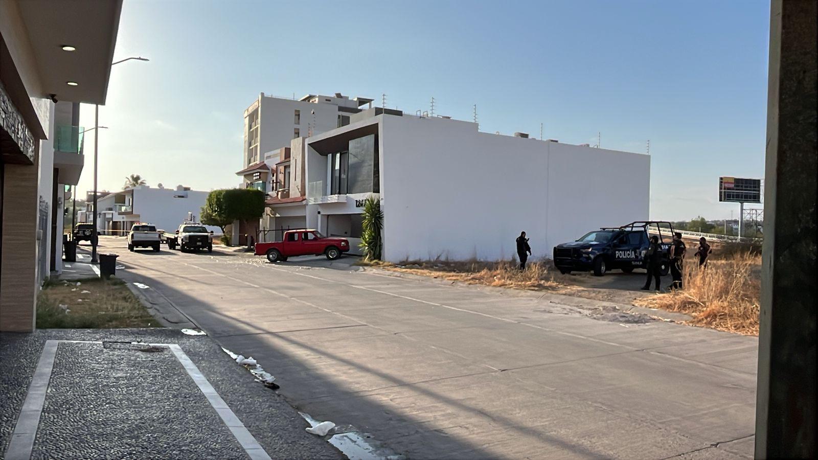 $!Atacan a balazos una residencia en Isla Musala, Culiacán