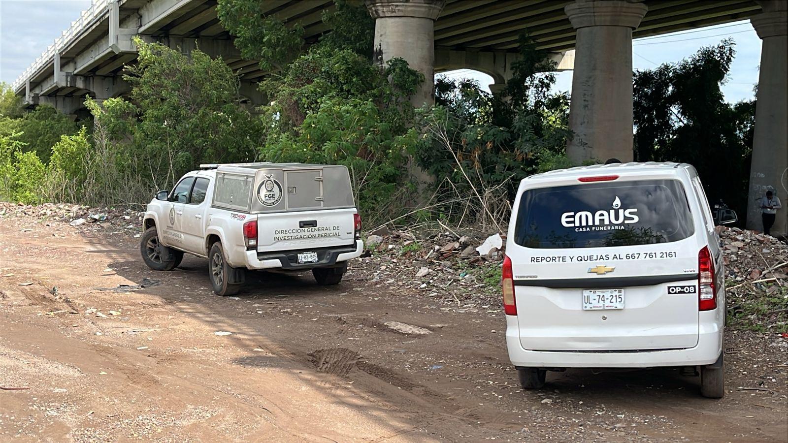 $!Hombre es golpeado y arrojado desde un puente en Culiacán; murió en el lugar