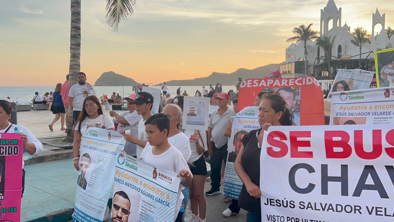 $!‘Nos hemos convertido en fichas de búsqueda en vida’: familiares de desaparecidos en Mazatlán