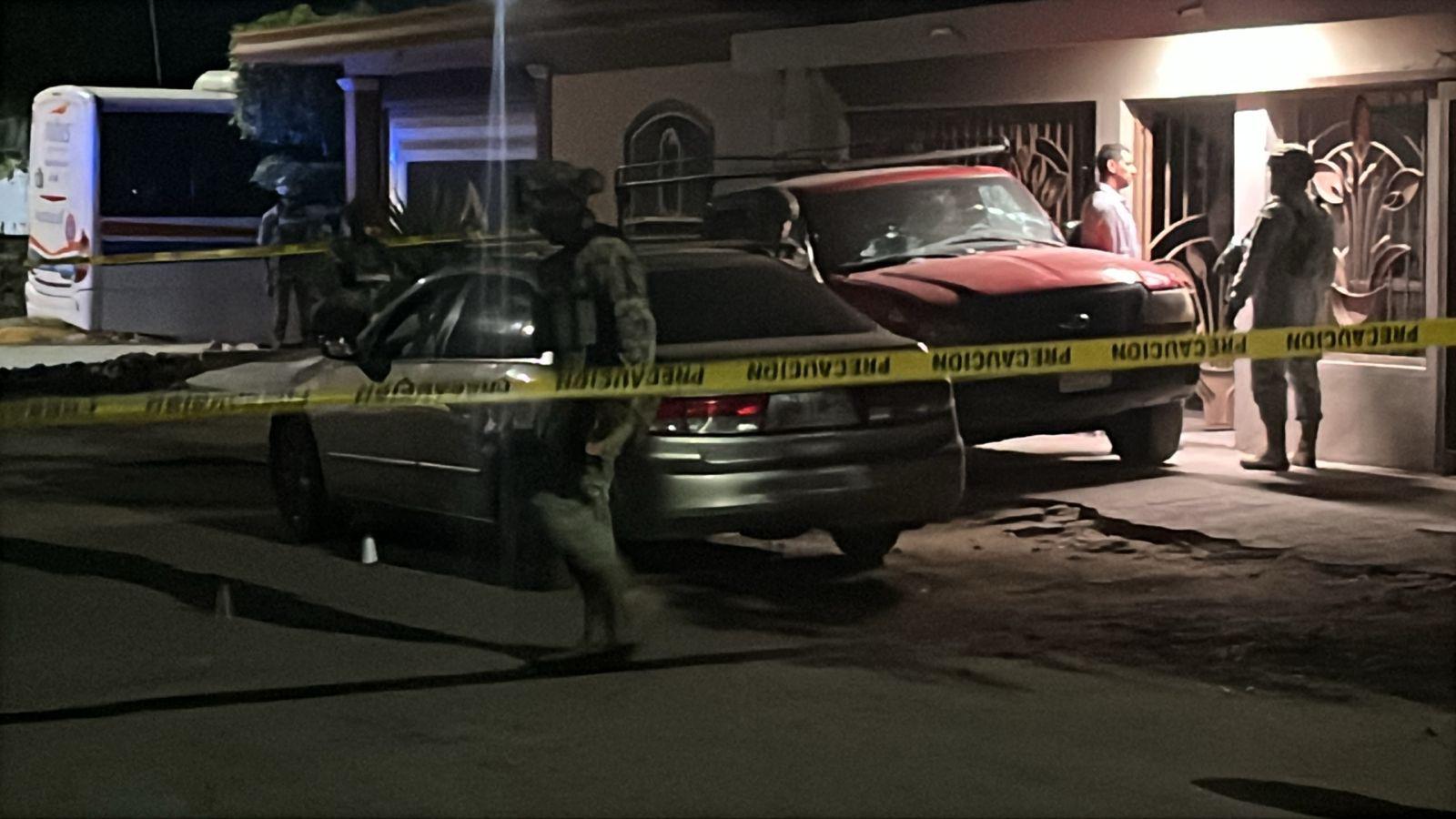 $!Agresión armada deja una mujer lesionada, dos vehículos y un domicilio afectados en la colonia 21 de Marzo, en Culiacán