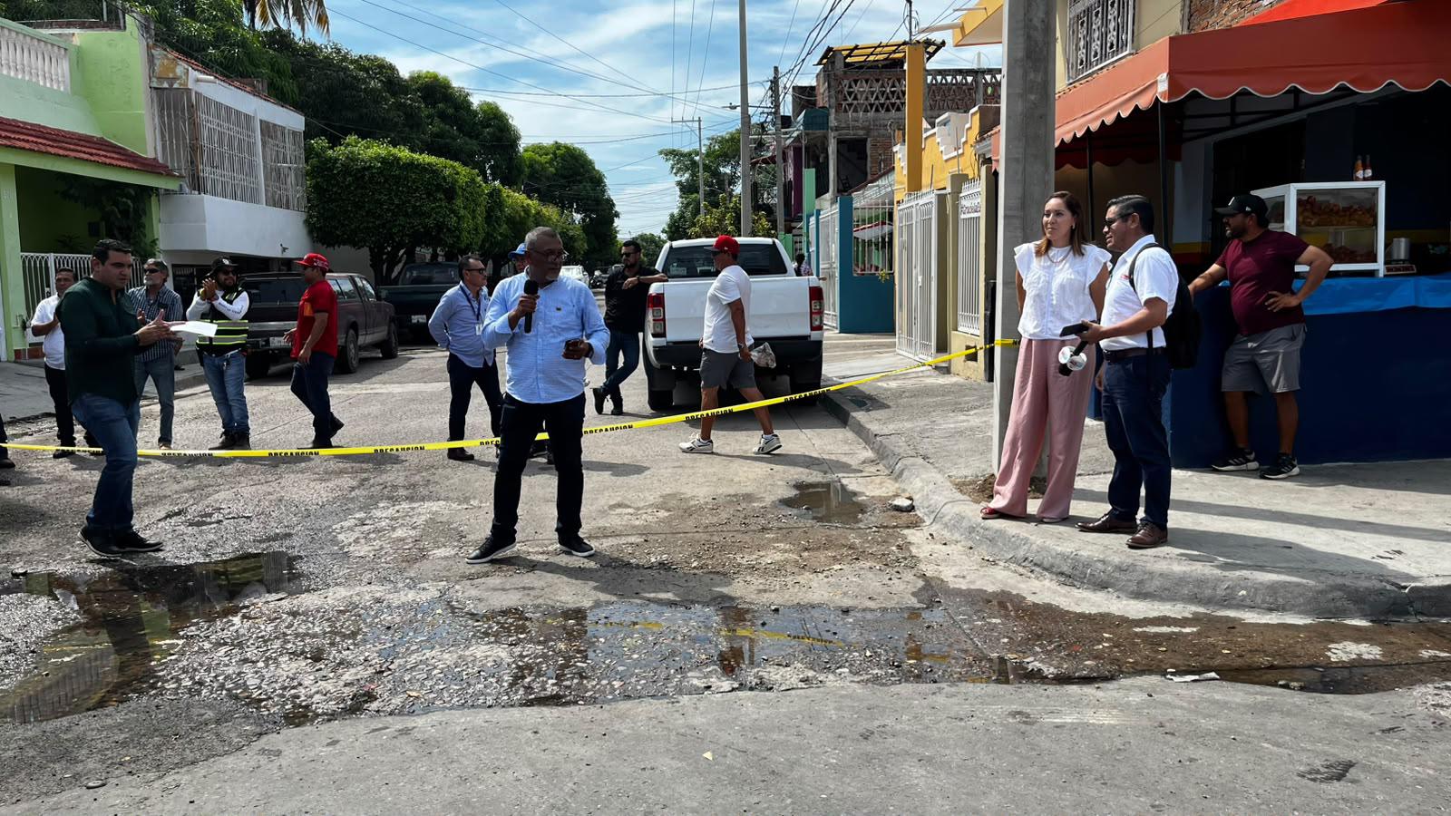 $!Dan banderazo de inicio de reencarpetado de Avenida Río Piaxtla y Calle Agustín Melgar, con inversión de $8.5 millones