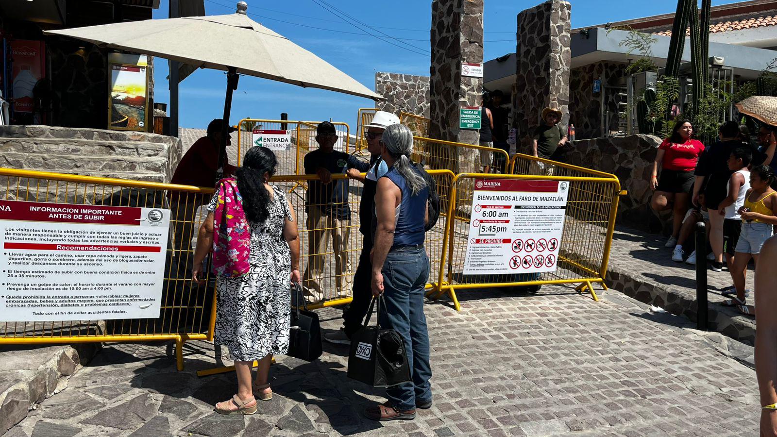 $!Mantiene Faro de Mazatlán una buena afluencia pese a las altas temperaturas