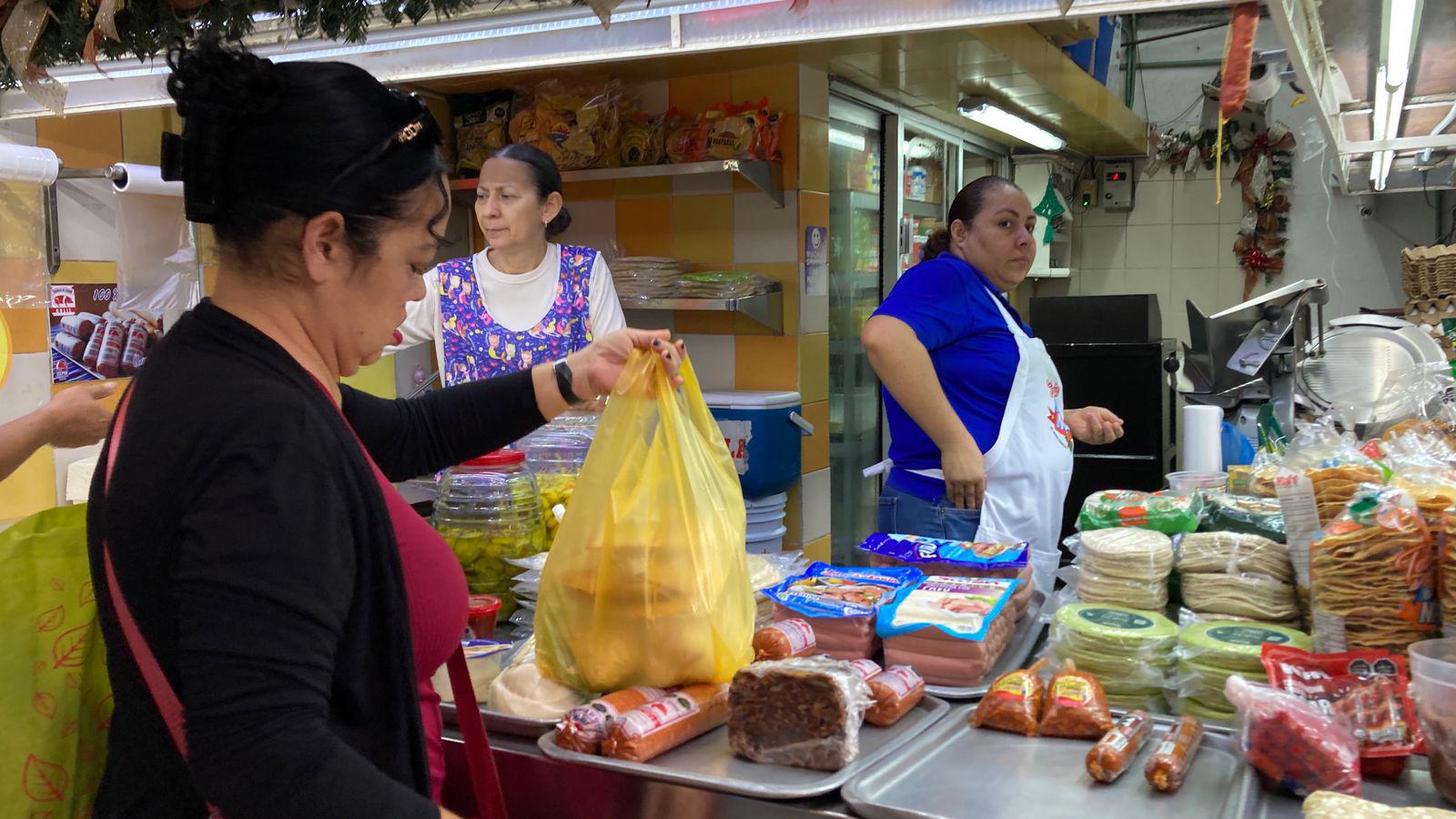 $!Cremerías mazatlecas reportan aumento en precios de productos de la canasta básica