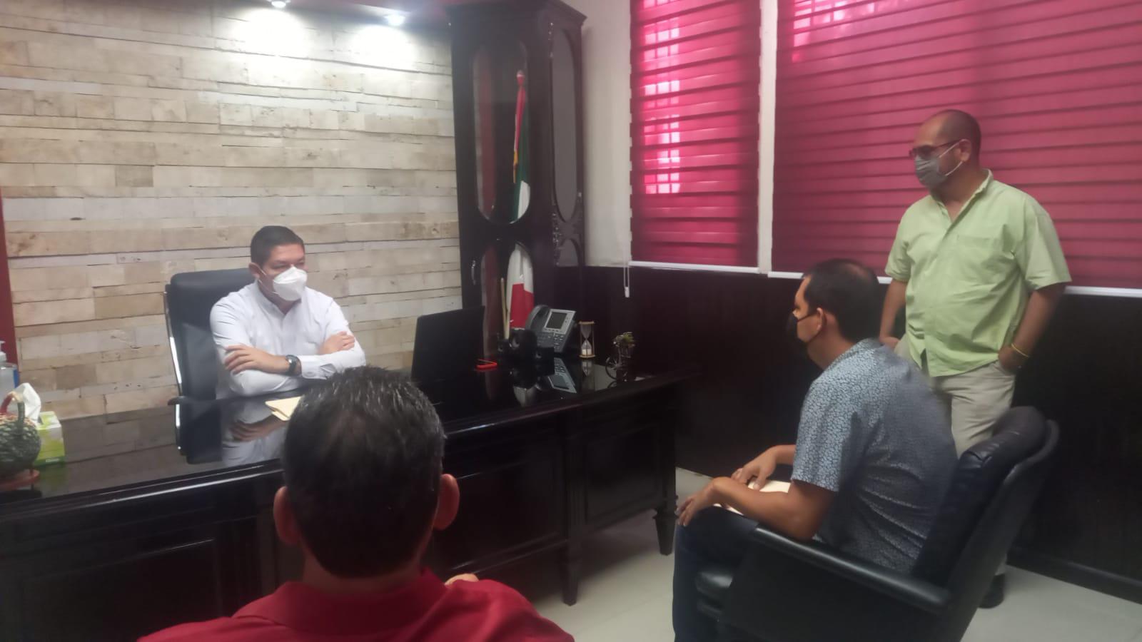 $!Recibe Alcalde de Escuinapa a comisión de enlace para entrega-recepción de la administración