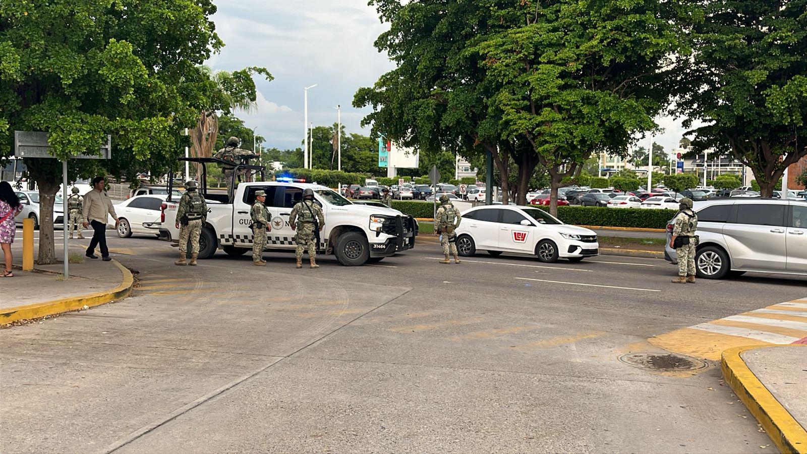 $!Operativo militar en Culiacán tras ataque a soldados cerca del Hospital General