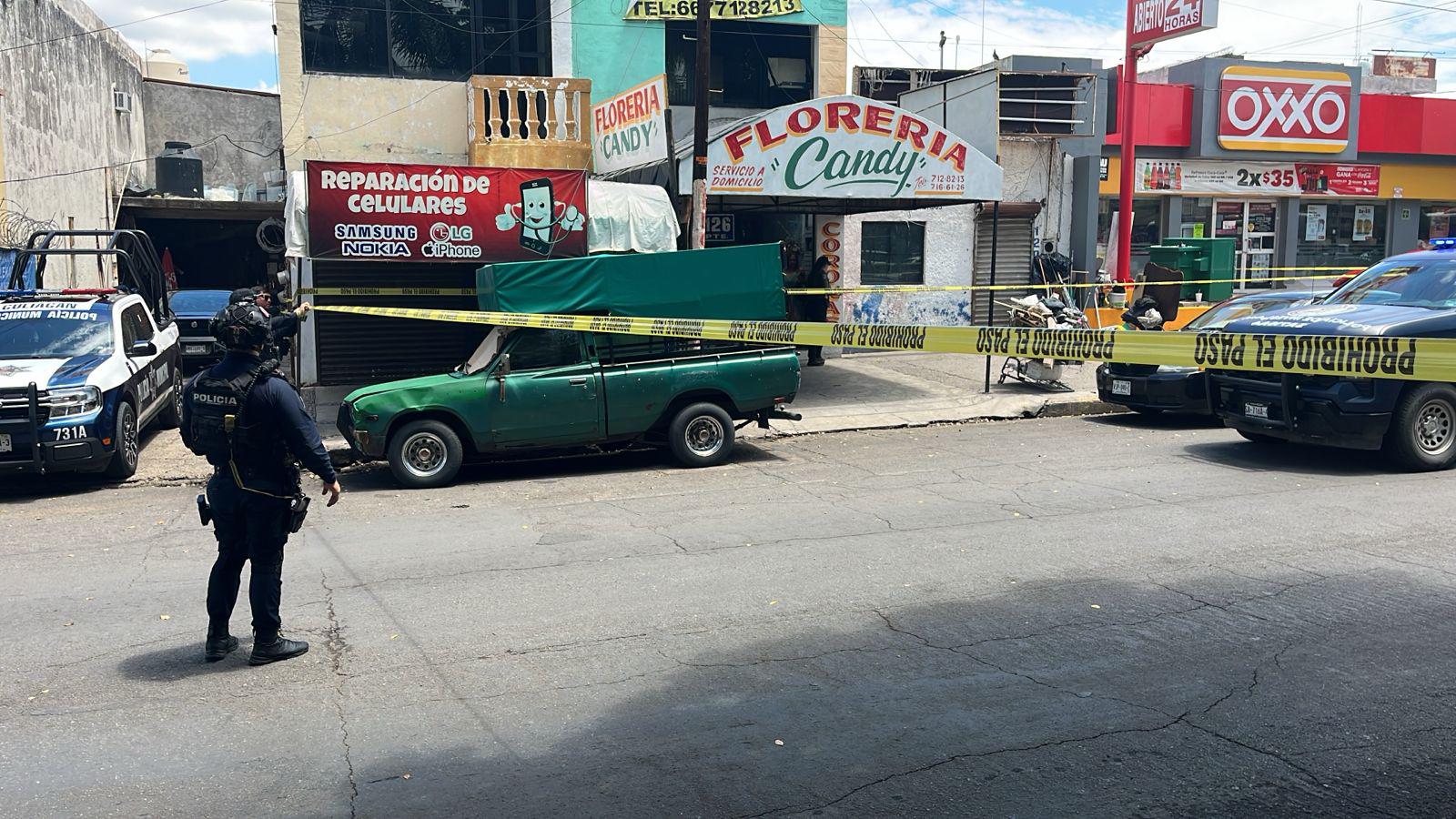 $!Asesinan a un santero dentro de una florería en el centro de Culiacán
