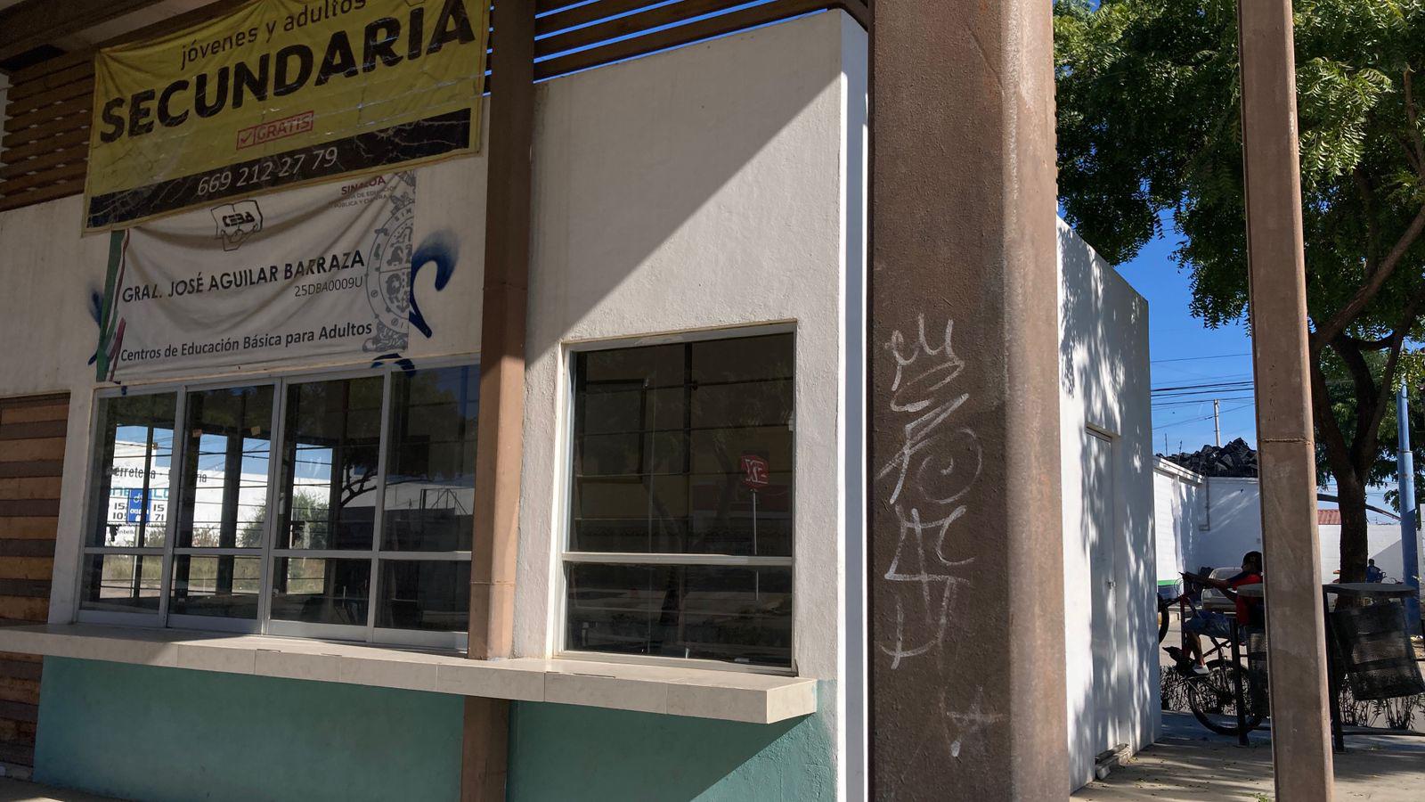$!Grafitis dañan espacios del Parque Lineal en Mazatlán
