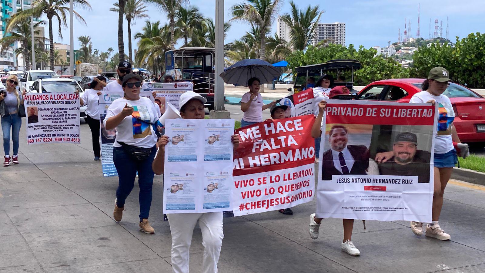 $!Pocas respuestas y nulos avances provocan una nueva protesta de familiares de desaparecidos en Mazatlán