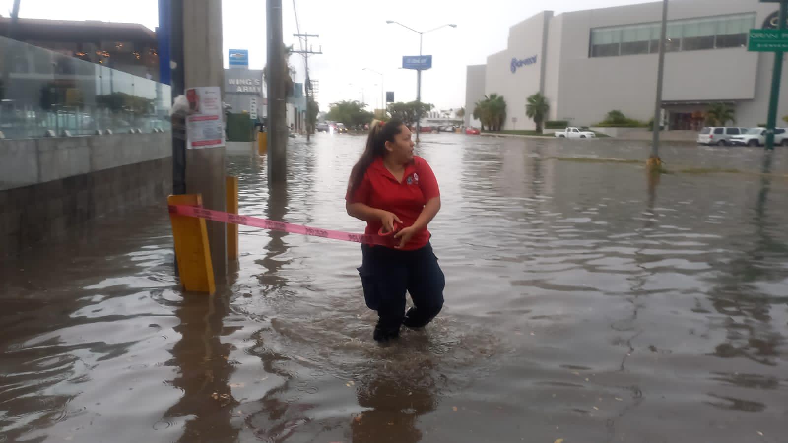 $!Reportan un muerto tras las lluvias por ‘Beatriz’ en Mazatlán