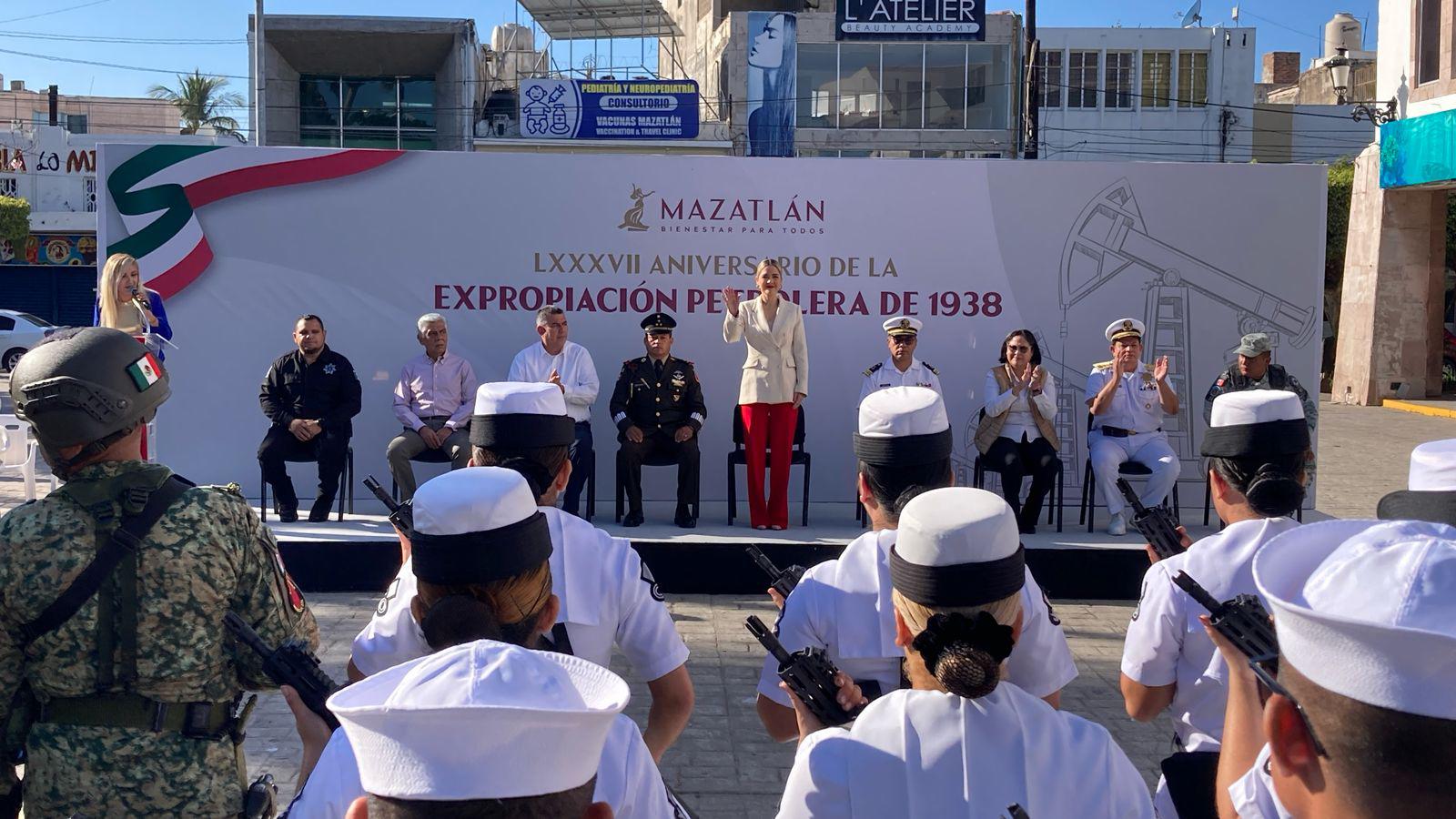 $!Celebran en Mazatlán el 87 aniversario de la Expropiación Petrolera en México