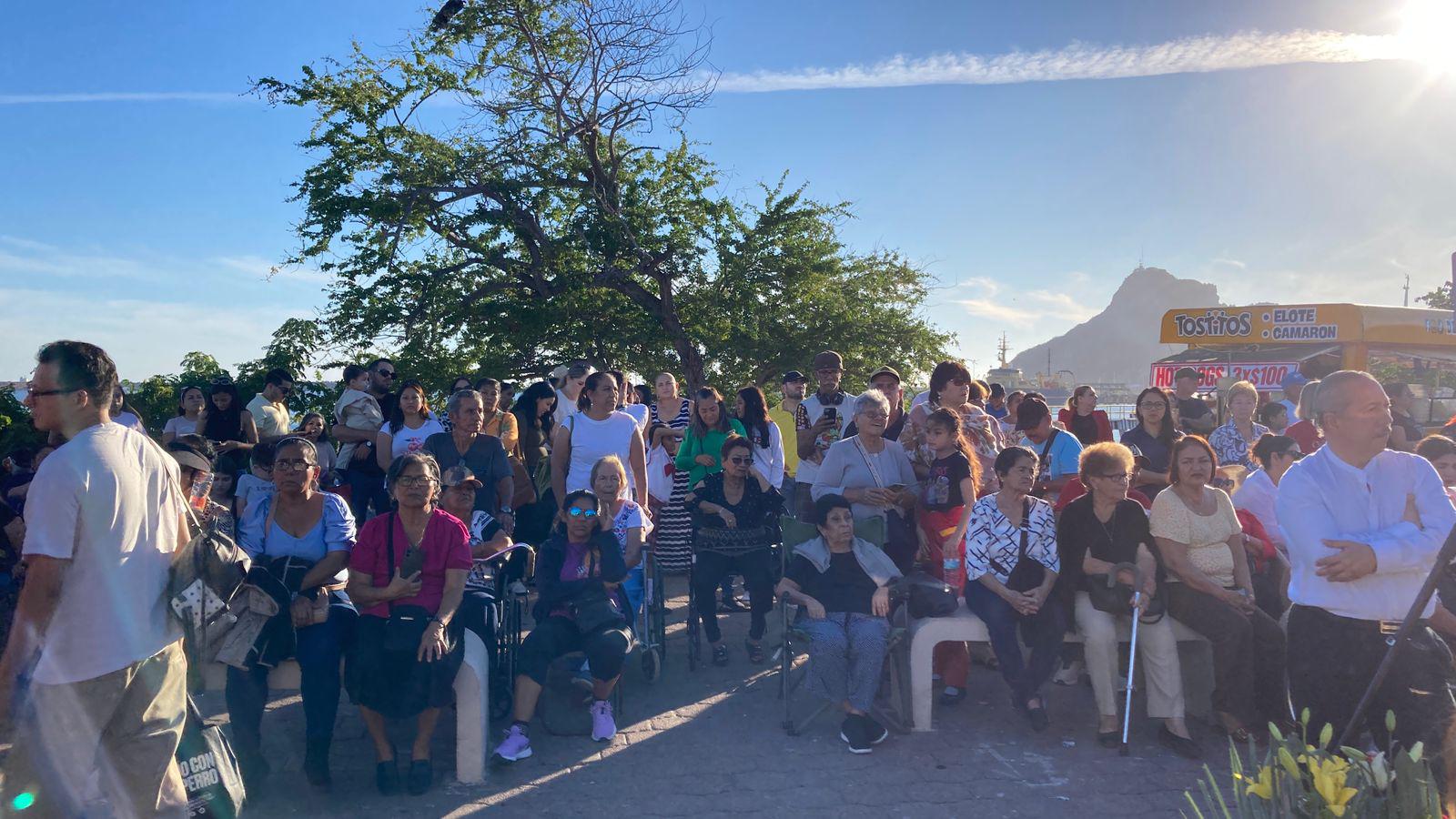 $!Realizan peregrinación y misa en La Puntilla en honor de la Virgen de Guadalupe