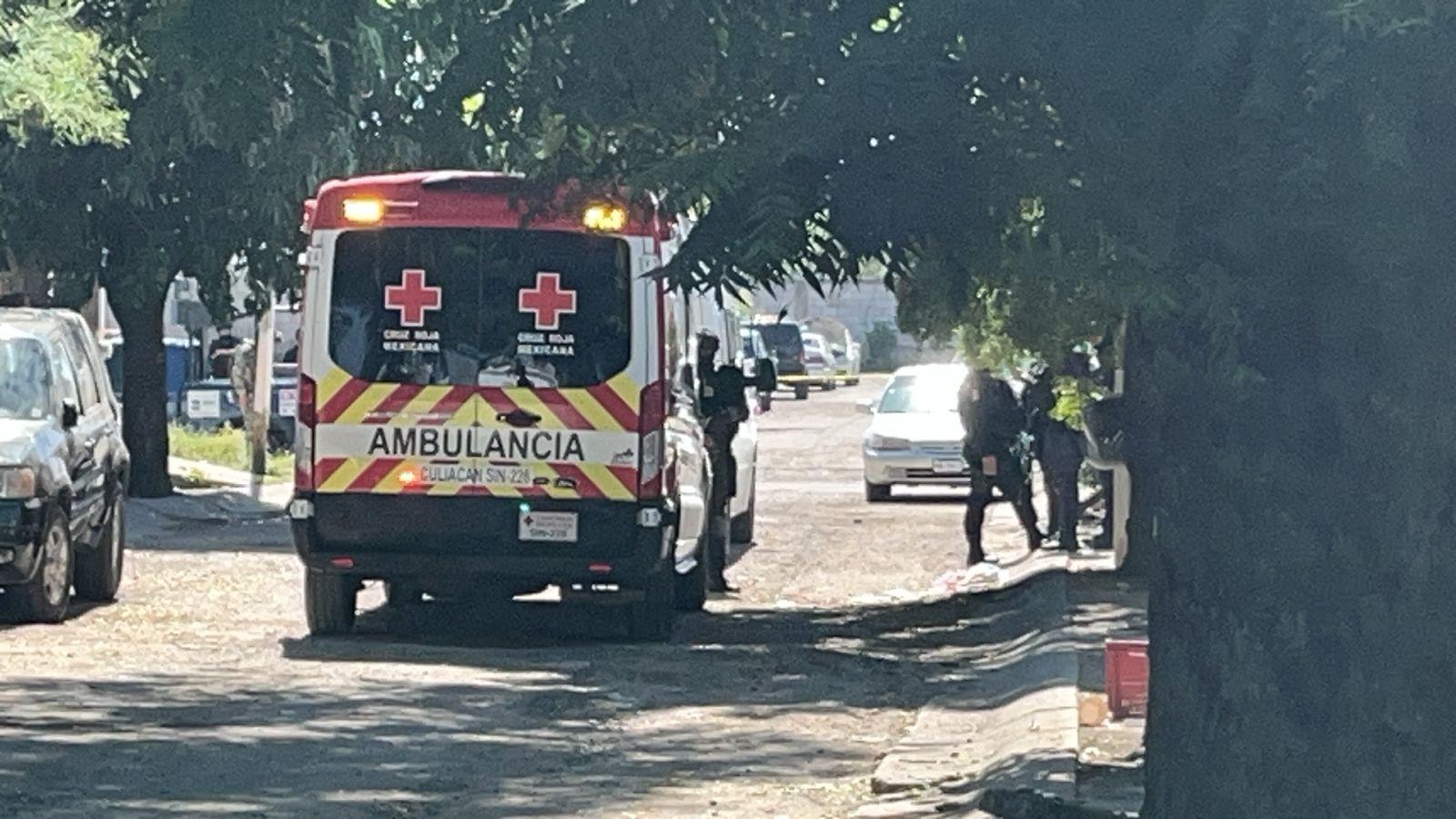 $!Ataque armado deja una menor de 14 años muerta y dos heridos en el fraccionamiento Santa Rocío, en Culiacán