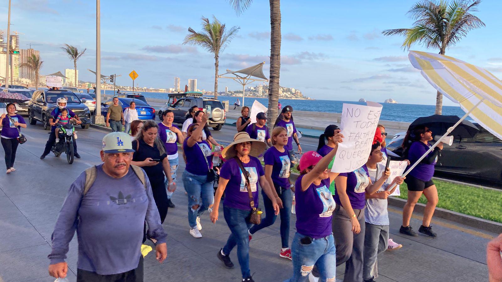 $!Exigen con manifestación justicia para Ana Beatriz víctima de feminicidio, no por accidente vial