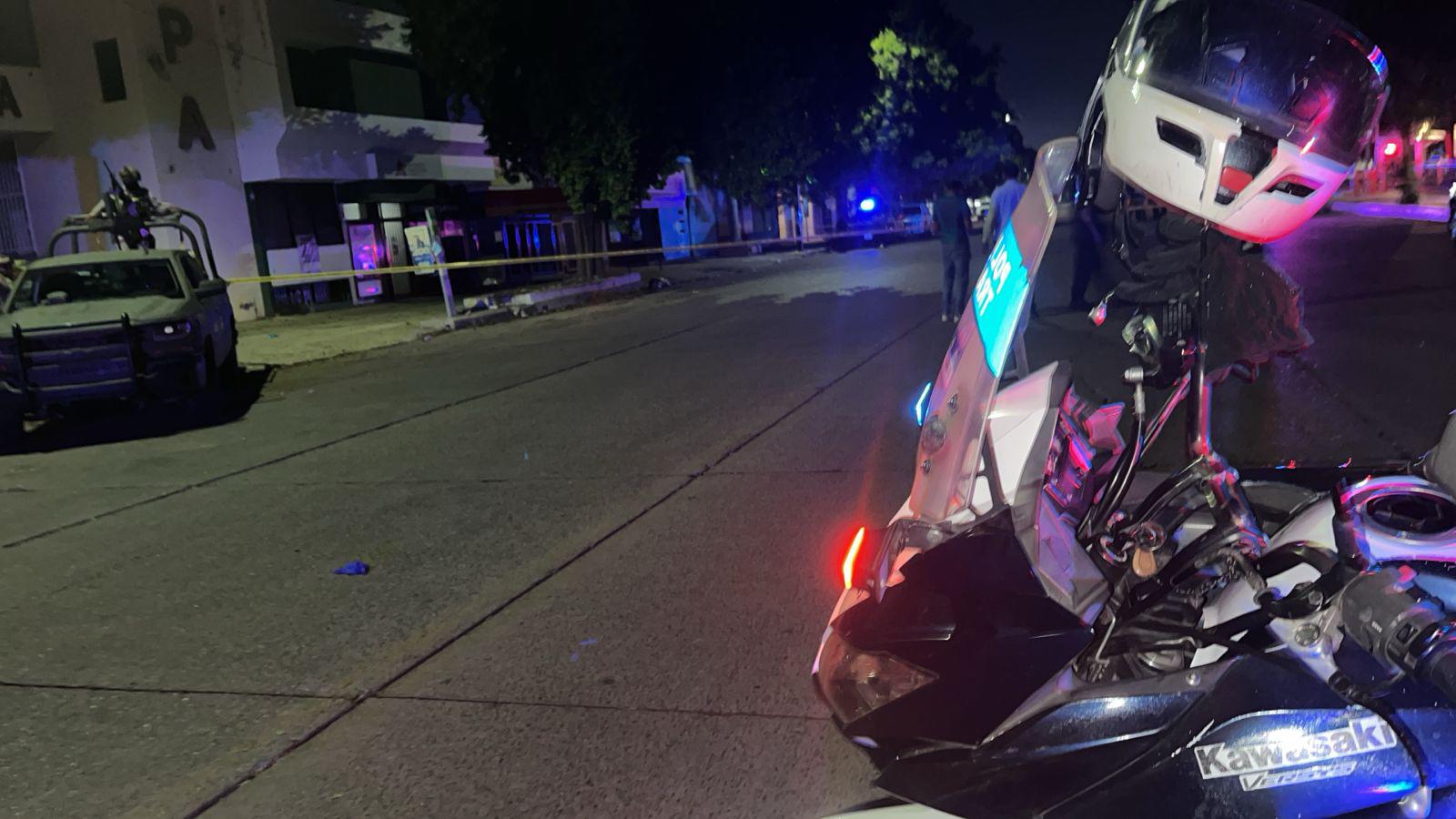 $!Localizan a un hombre asesinado a balazos frente al Palacio de Gobierno de Culiacán