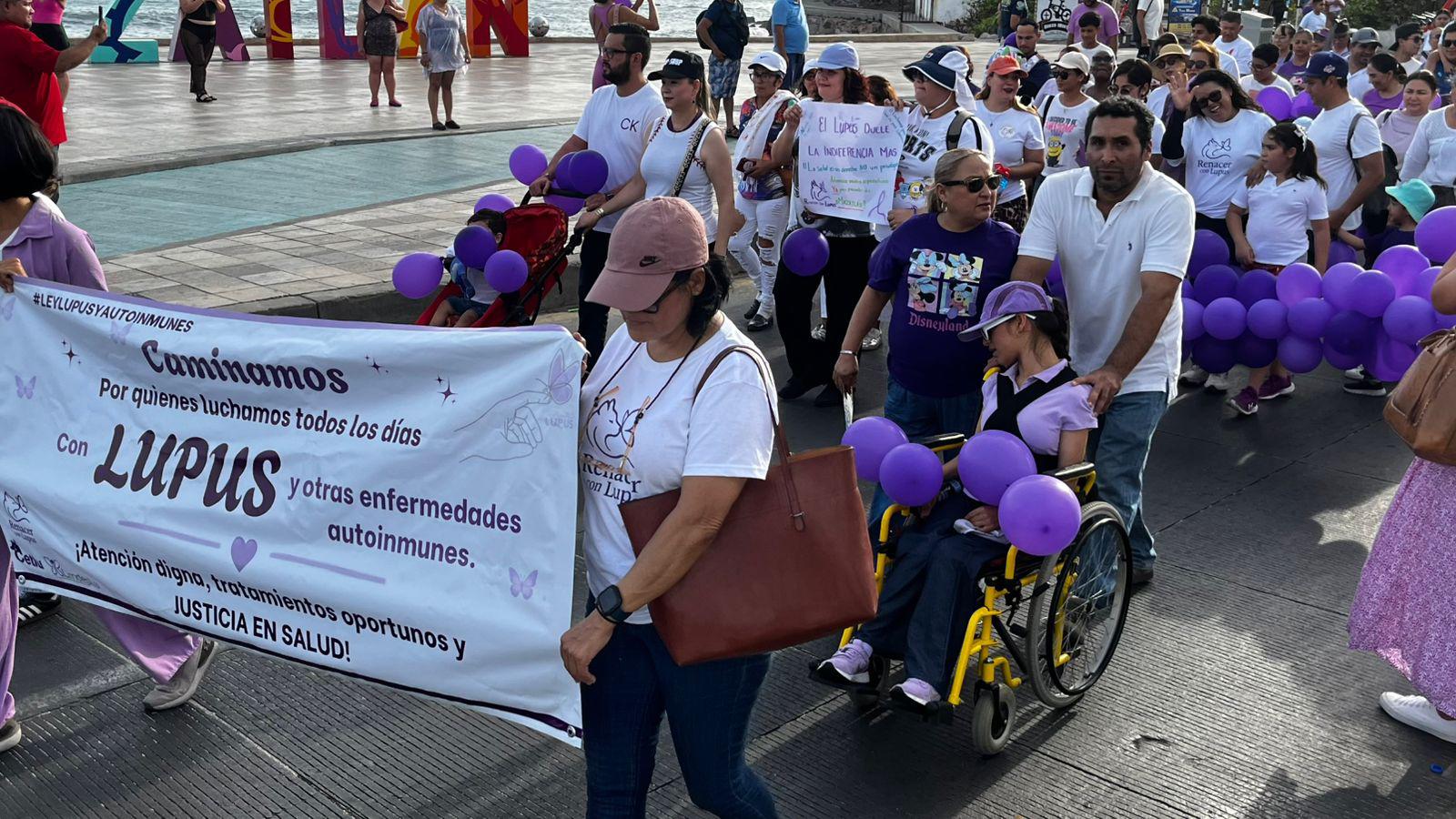 $!Marchan mazatlecos por los derechos de las personas con lupus
