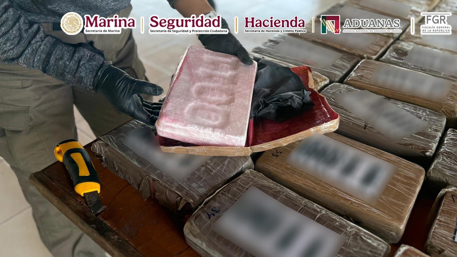$!Decomisan más de una tonelada de cocaína en el recinto portuario de Lázaro Cárdenas, Michoacán