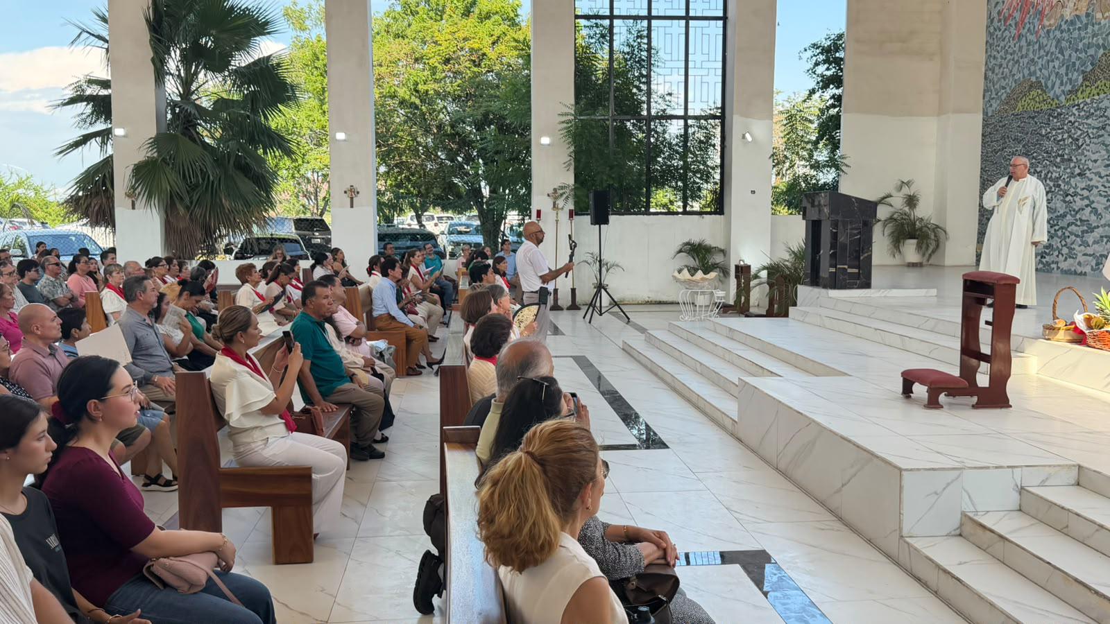 $!Erige canónicamente Obispo a la parroquia del Señor de la Divina Misericordia