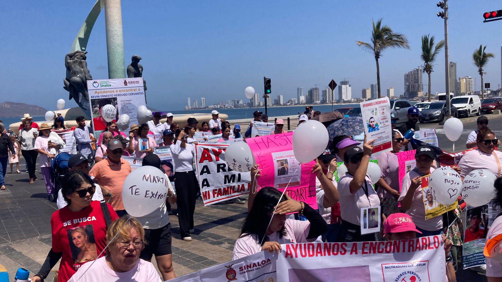 $!‘10 de mayo no es de fiesta, es de lucha y de ‘protesta’, el clamor de las madres rastreadoras de Mazatlán