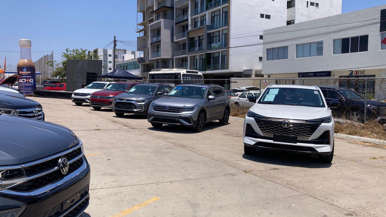 $!Realizan Feria de Seminuevos en Mazatlán con ofertas y financiamiento accesible en autos