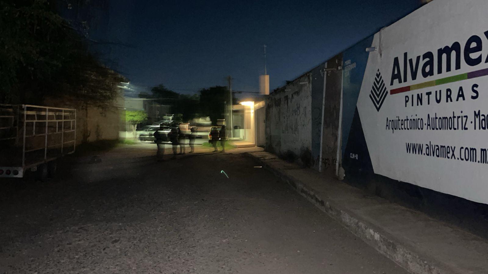 $!Identifican como menor de edad a la mujer que fue hallada asesinada en la colonia Industrial El Palmito, en Culiacán