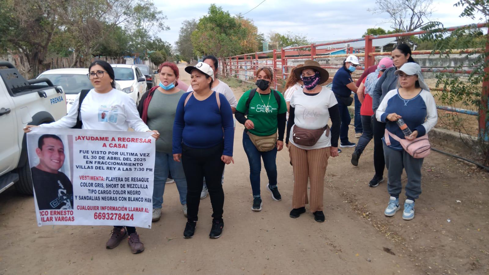$!Colectivos de Durango exigen ver lo que hallaron en fosa de El Verde, en Concordia