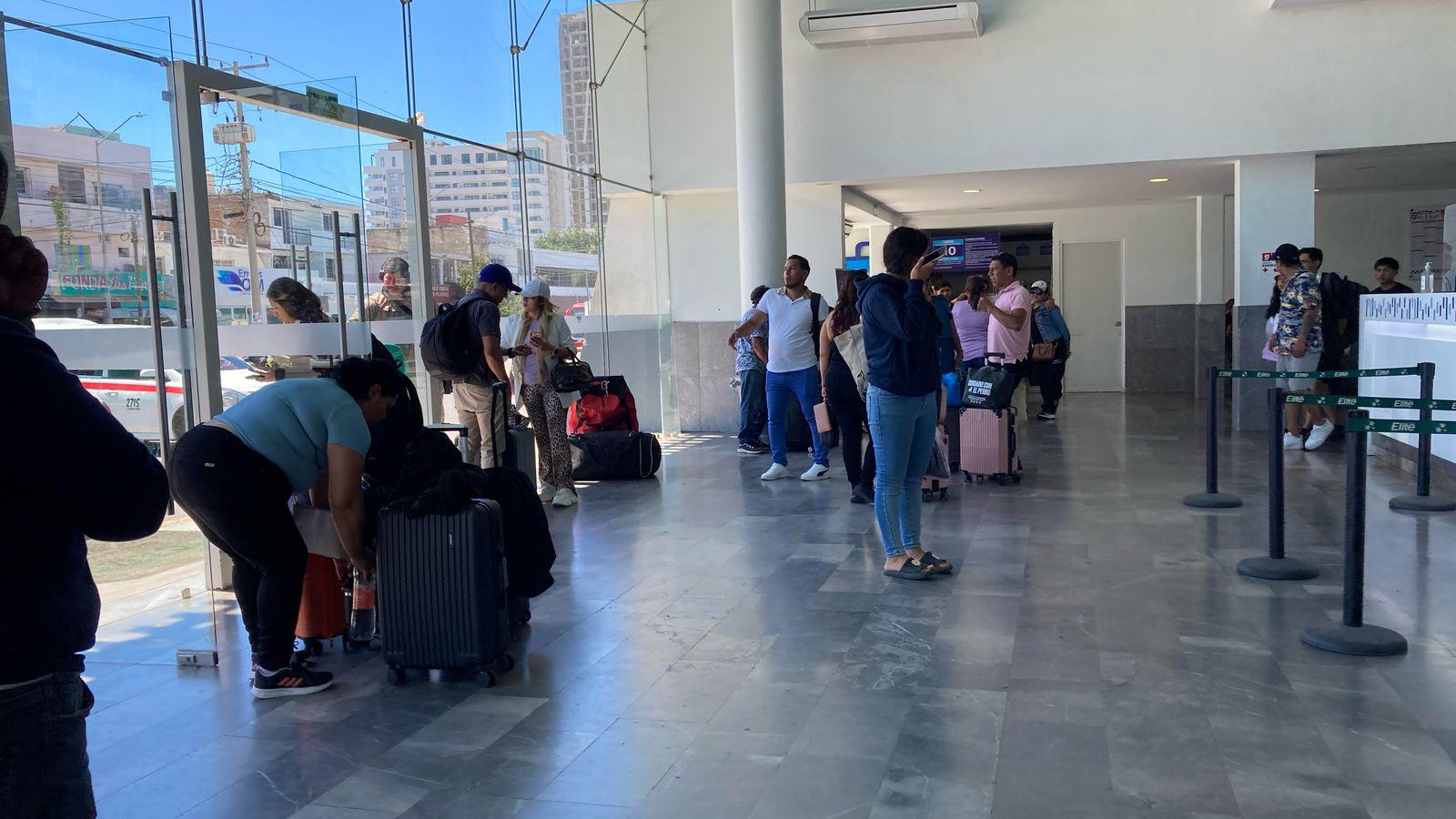 $!Se registra poca afluencia de turistas en la Central de Autobuses de Mazatlán