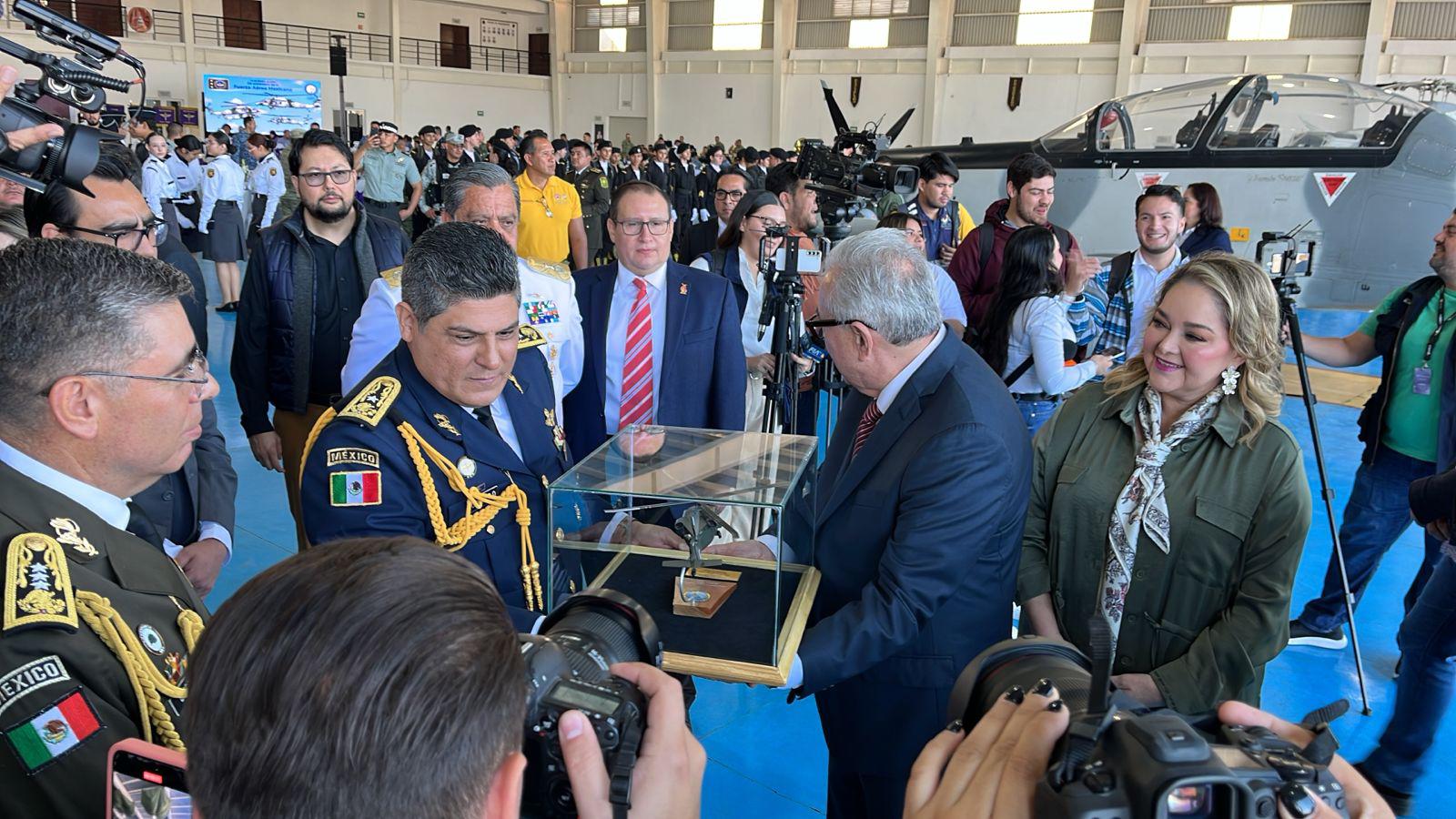 $!Autoridades celebran el 110 aniversario de la Fuerza Aérea Mexicana