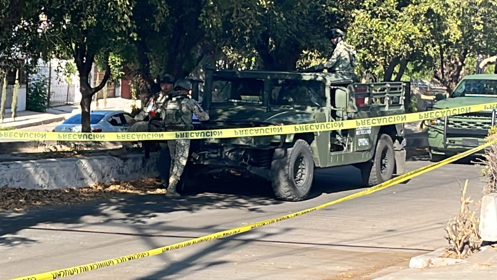 $!Hieren de bala a un hombre en el sector Las Quintas de Culiacán; abandonan prenda con sangre de la víctima
