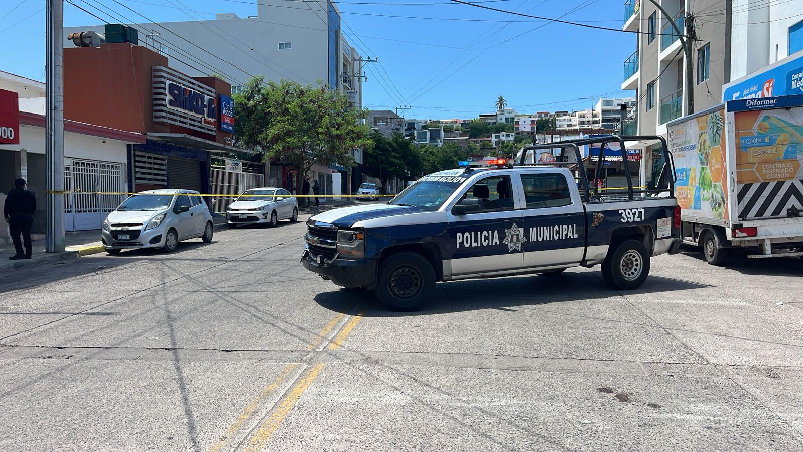 $!Casa baleada en la colonia Morelos en Culiacán moviliza cuerpos policiacos