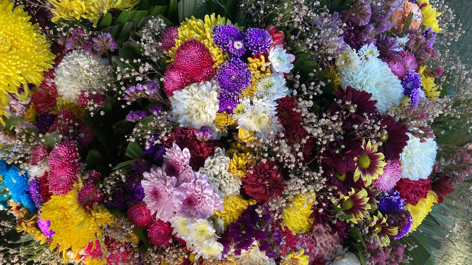 $!Floristas de Mazatlán temen bajas ventas en Día de Muertos