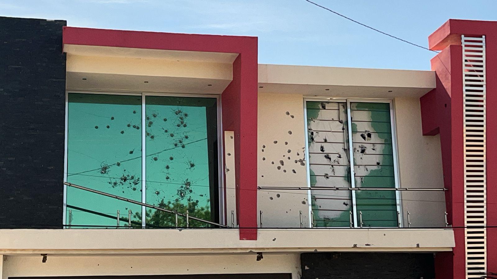 $!Balean e incendian vivienda de la colonia Guadalupe Victoria, en Culiacán