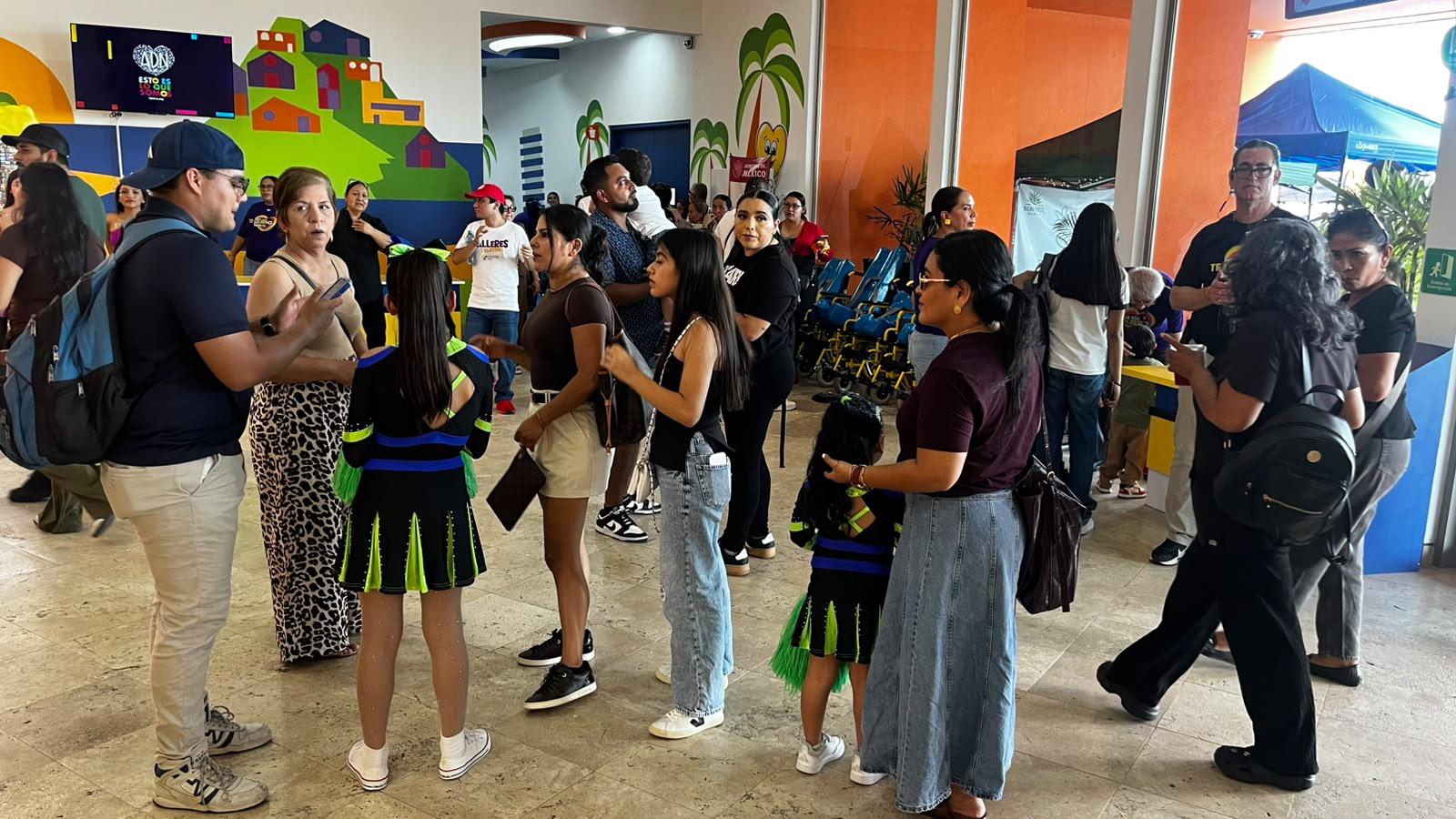 $!Realizan kermés en el CRIT Sinaloa para recaudar fondos para terapias infantiles