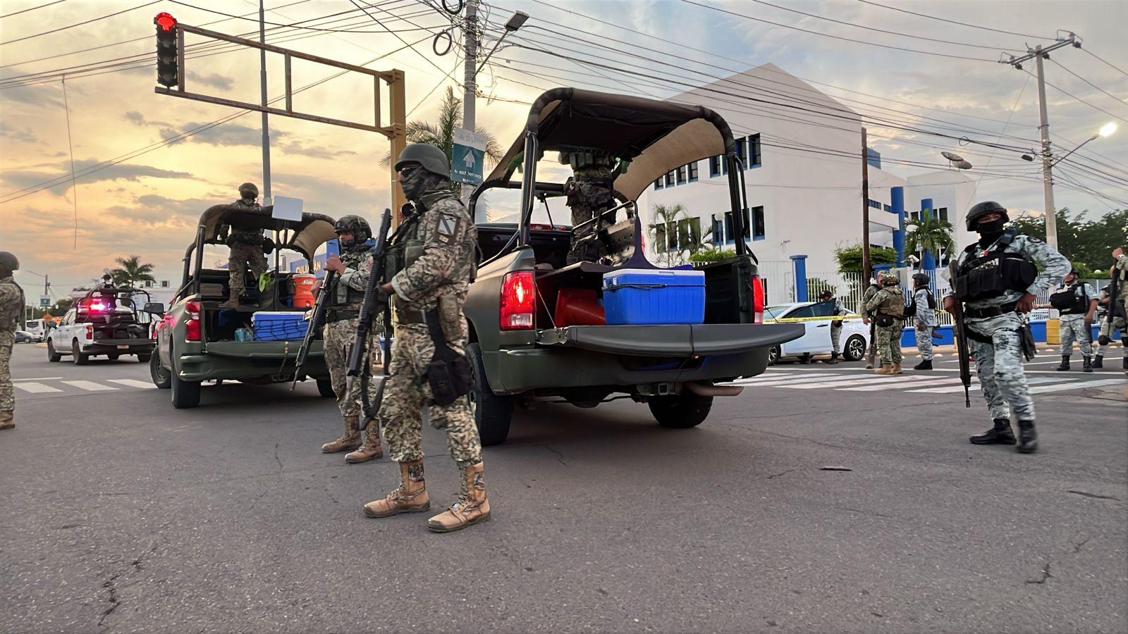 $!Emprenden persecución a balazos y detienen a un civil que recién había robado un vehículo en Culiacán