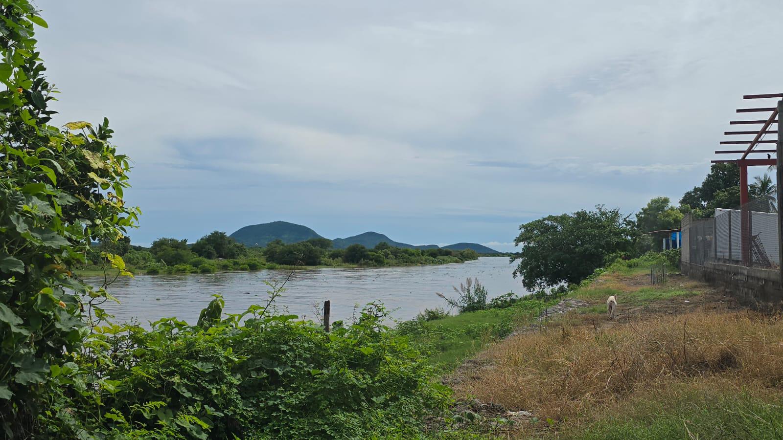 $!Protección Civil Rosario descarta que las lluvias representen un peligro ante el desfogue de la Presa Santa María