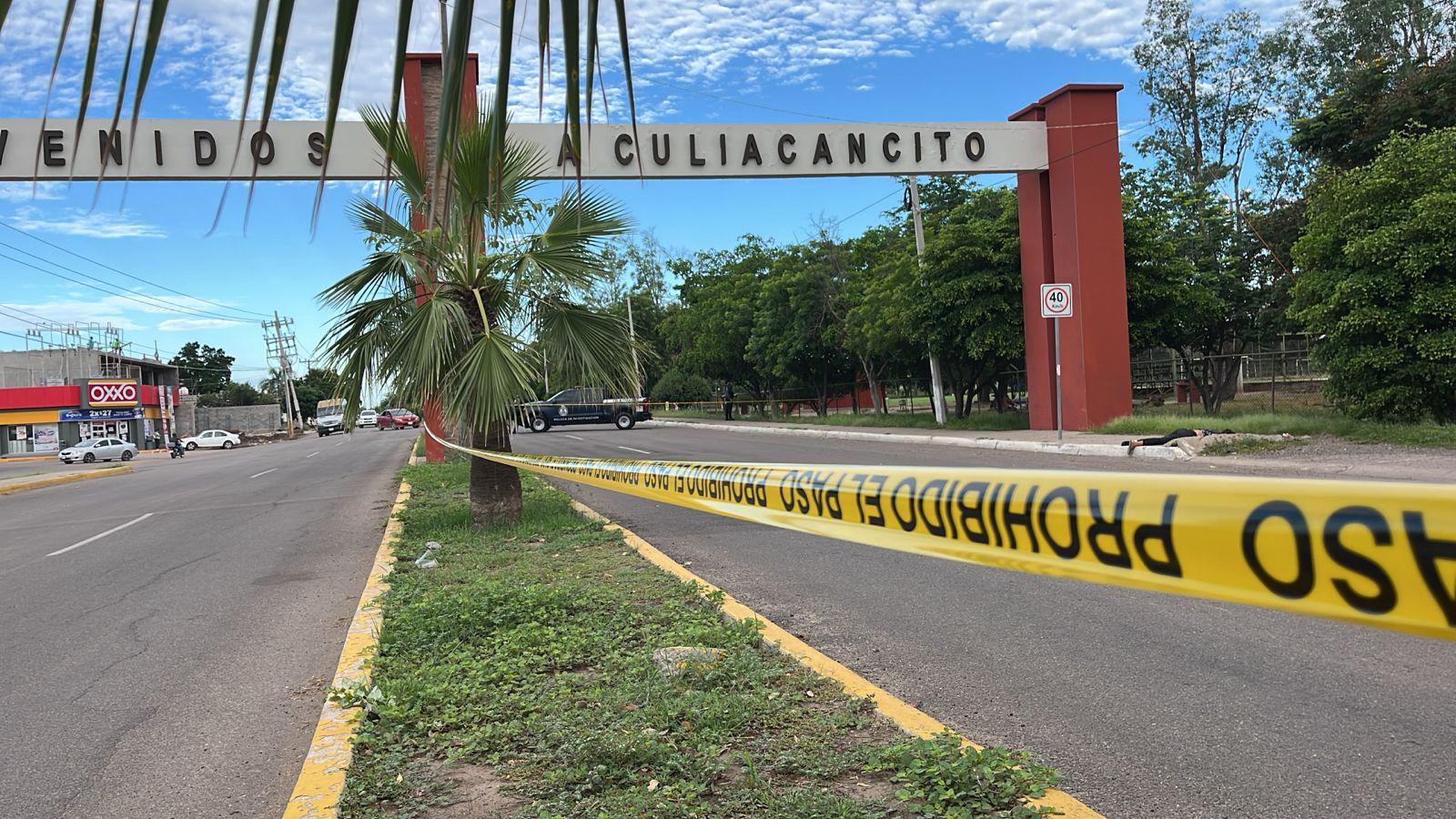 $!Hallan a mujer asesinada en la entrada de la sindicatura de Culiacancito