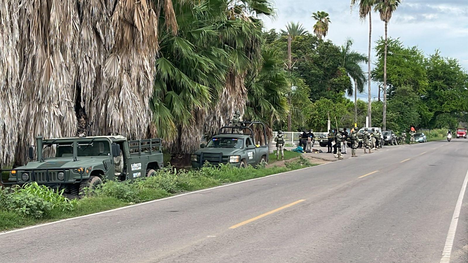 $!Hallan a dos hombres asesinados con mensajes en Navolato