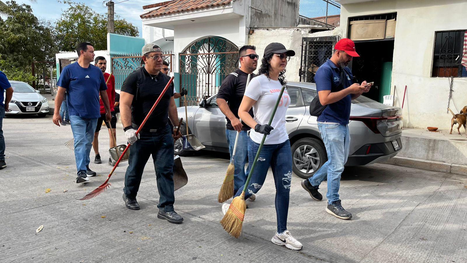 $!Mantiene Jumapam jornadas de limpieza en colonias de Mazatlán previo a la temporada de lluvia