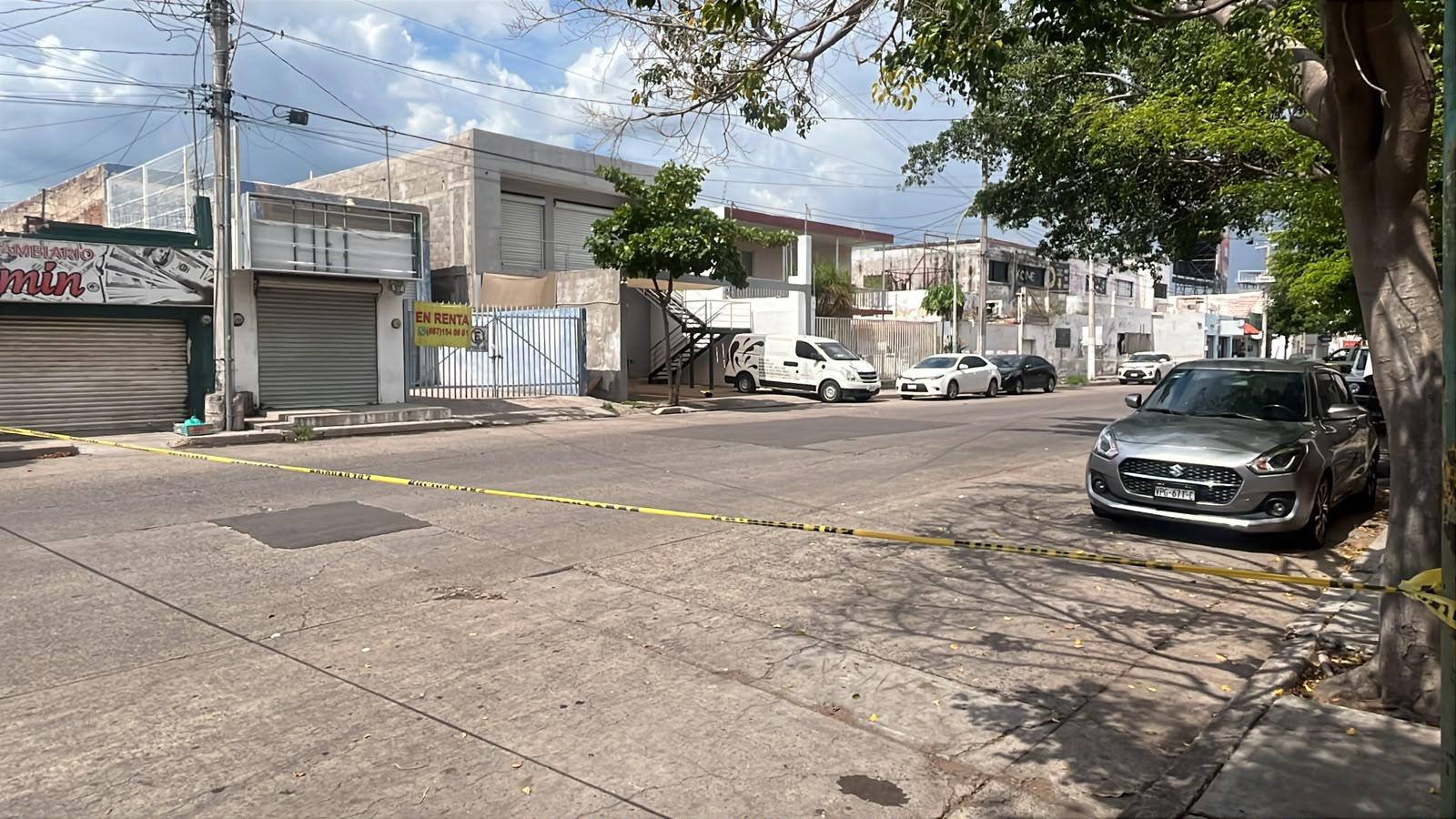 $!Hombre es herido de bala tras ataque armado en el Centro de Culiacán