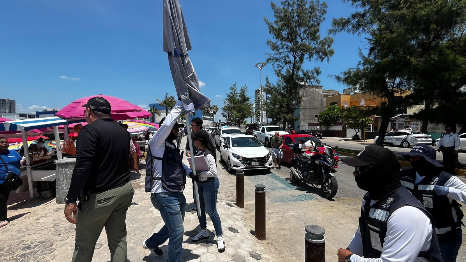 $!Semarnat suspende operativo en Playa Pinitos ante resistencia, pero advierte: ‘Vamos a recuperar este espacio’