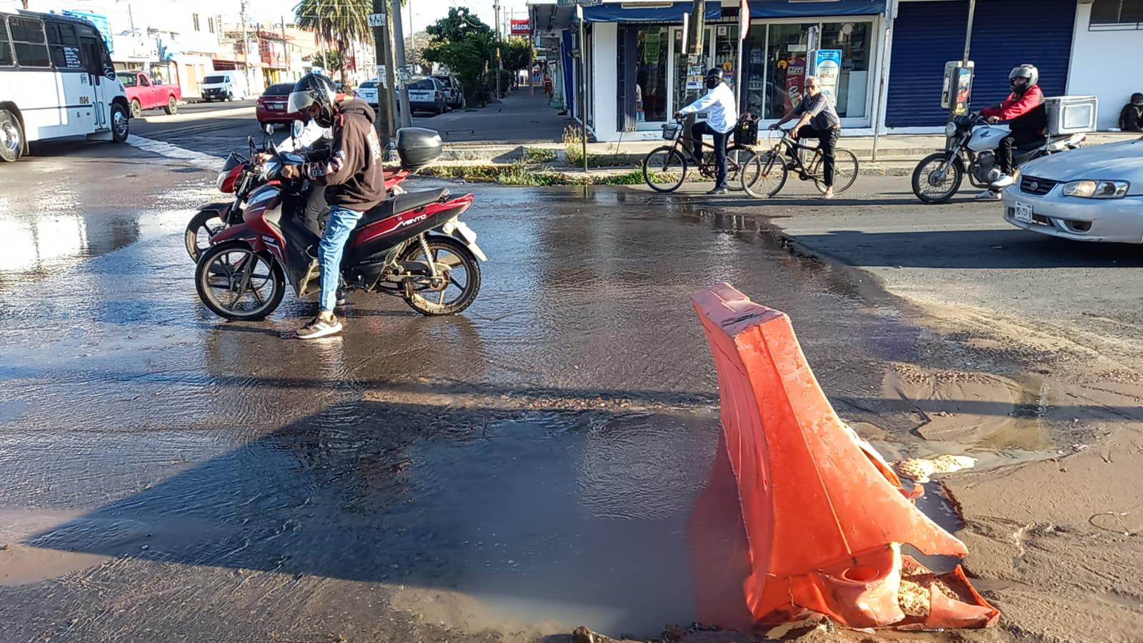 $!Ingenieros de Mazatlán proponen al alcalde crear proyecto para resolver de raíz, fuga de agua sucia y potable