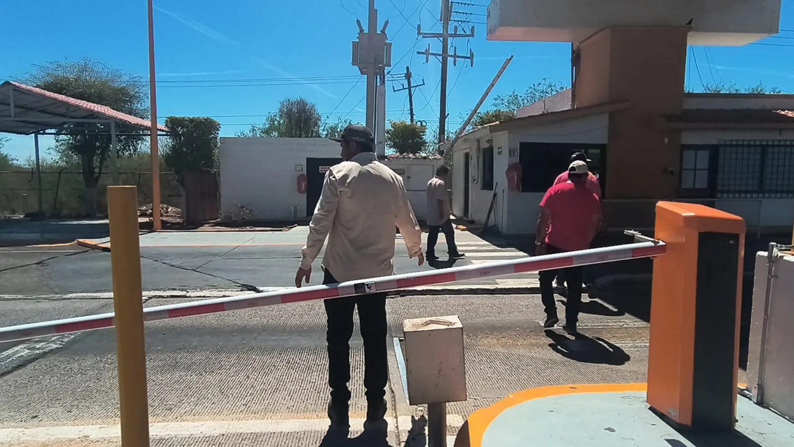 $!Productores descartan radicalizar protestas y mantendrán el paso libre en casetas de Sinaloa