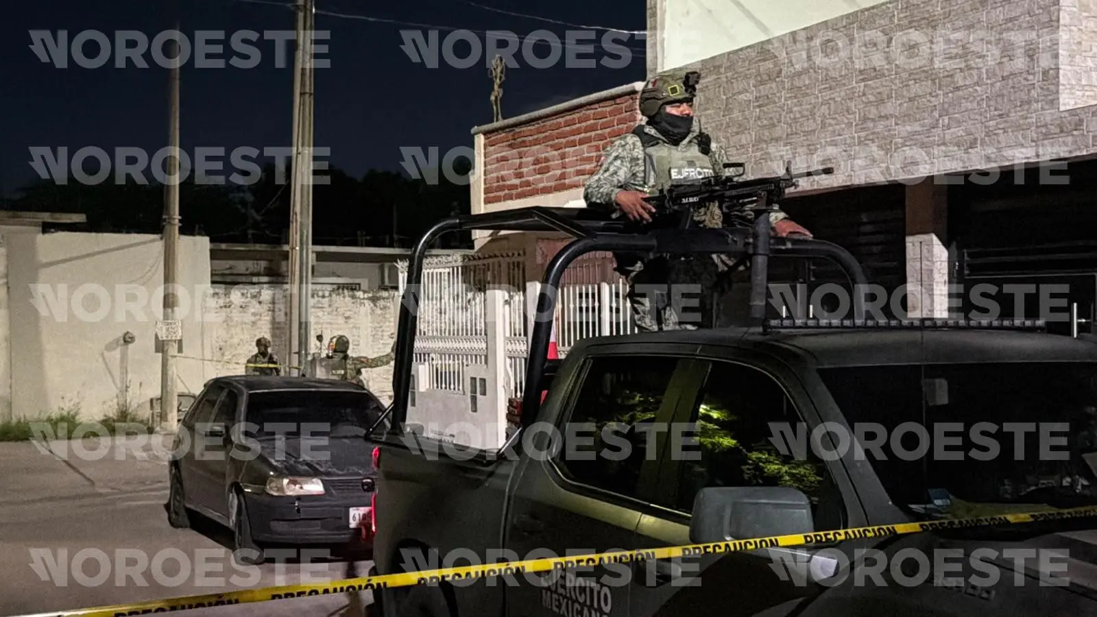 $!Reportan el hallazgo de un cuerpo emplayado en el fraccionamiento Puesta del Sol, en Mazatlán