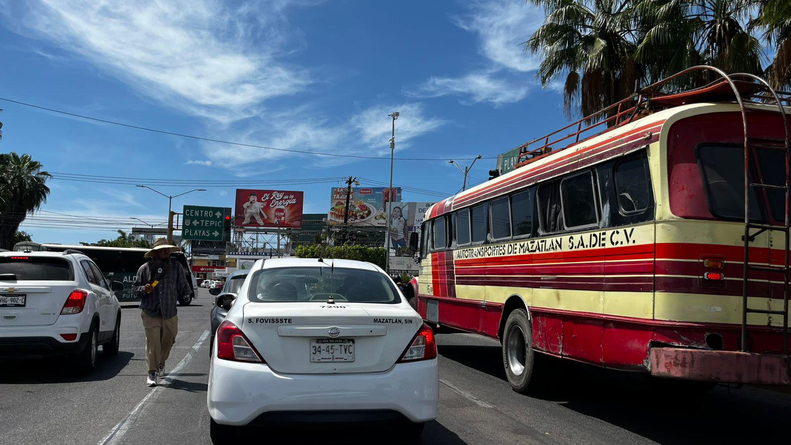 $!Camiones ‘ranchobuses’ también ajustan tarifas de pasajes desde Mazatlán