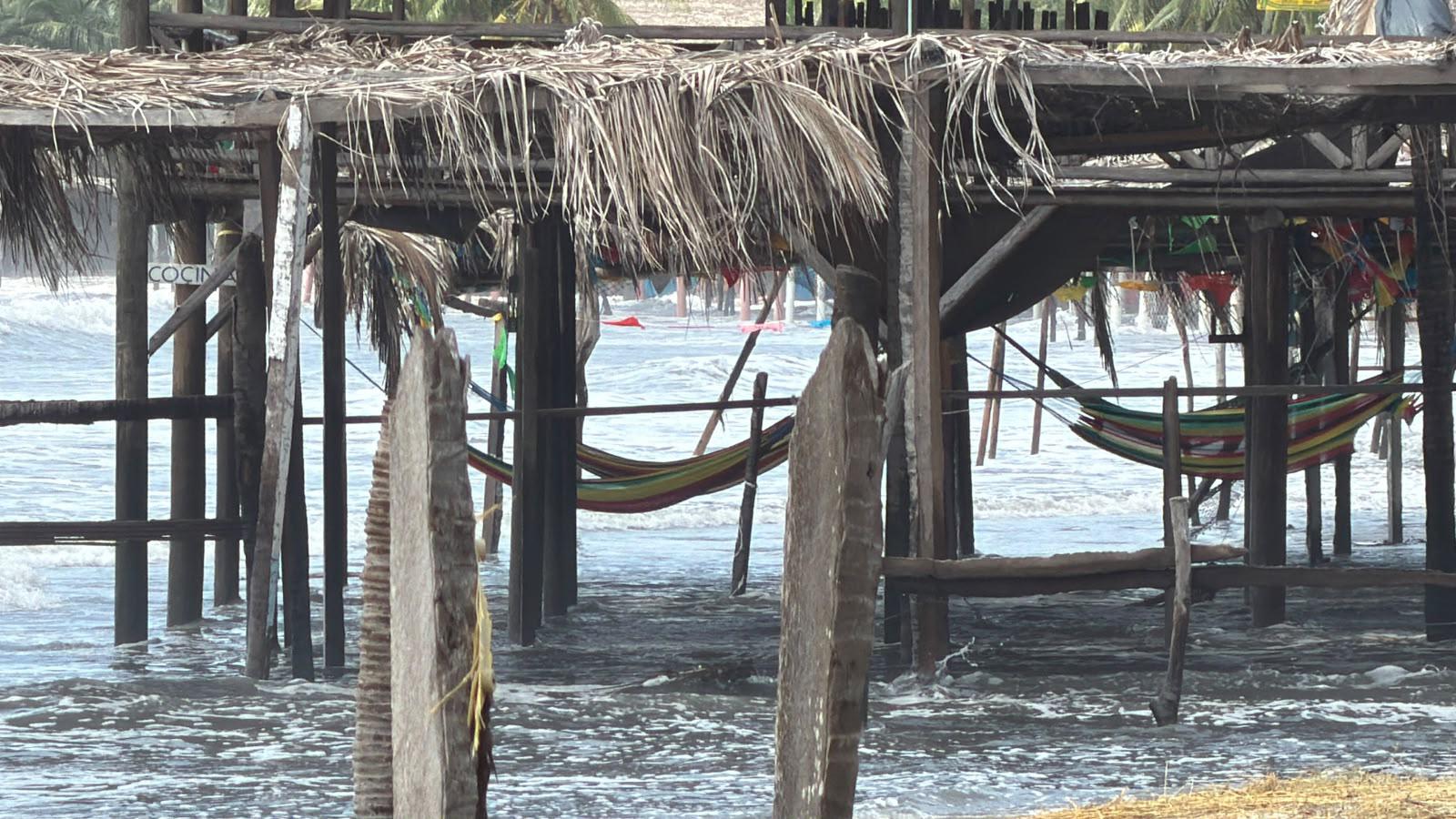 $!Fuerte oleaje por ‘Rachel’ deja daños y pérdidas económicas en la Isla de la Piedra