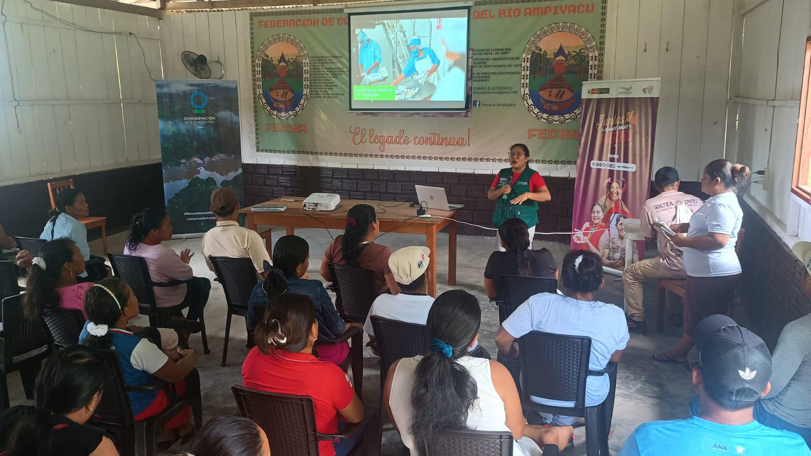 $!Capacitación a asociaciones gestionadas por Mayra Collantes