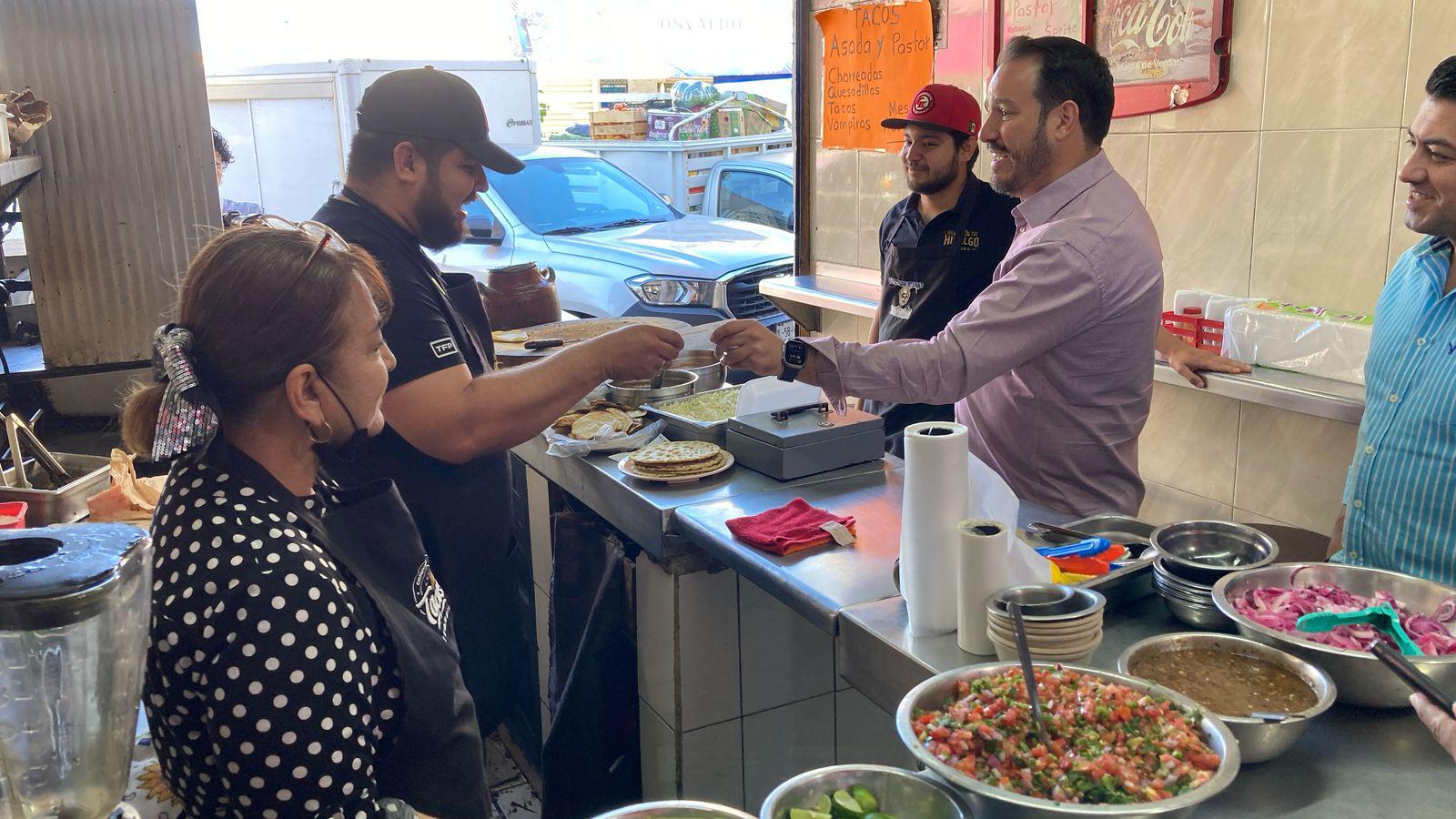 $!Más comerciantes de la Colonia Juárez en Mazatlán son beneficiados con apoyos por parte de la Secretaría de Economía